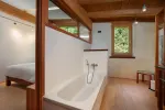 Exklusiver Bungalow in Sonnenlage mit Schwimmteich