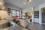 Sonnige Dachgeschoßwohnung mit Bergblick
