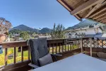 Sonnige Dachgeschoßwohnung mit Bergblick